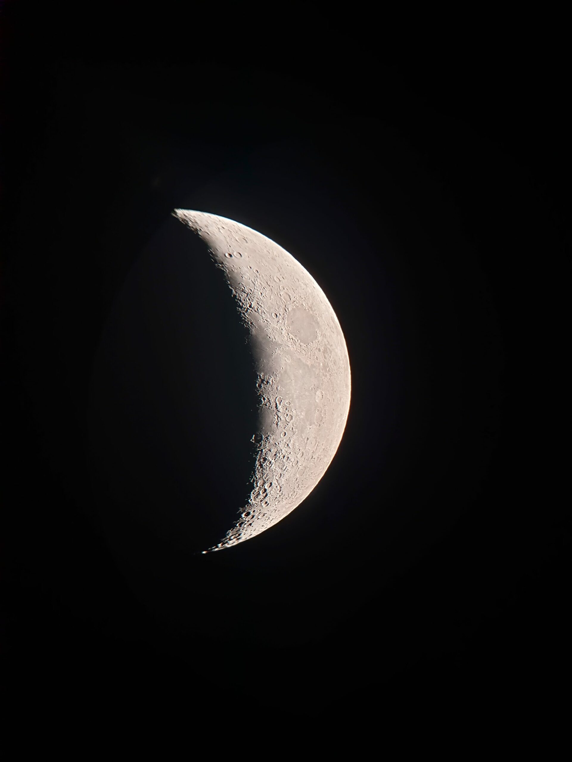 On the Moon Again : une soirée lunaire avec l’ADAES et Pierre de Lune